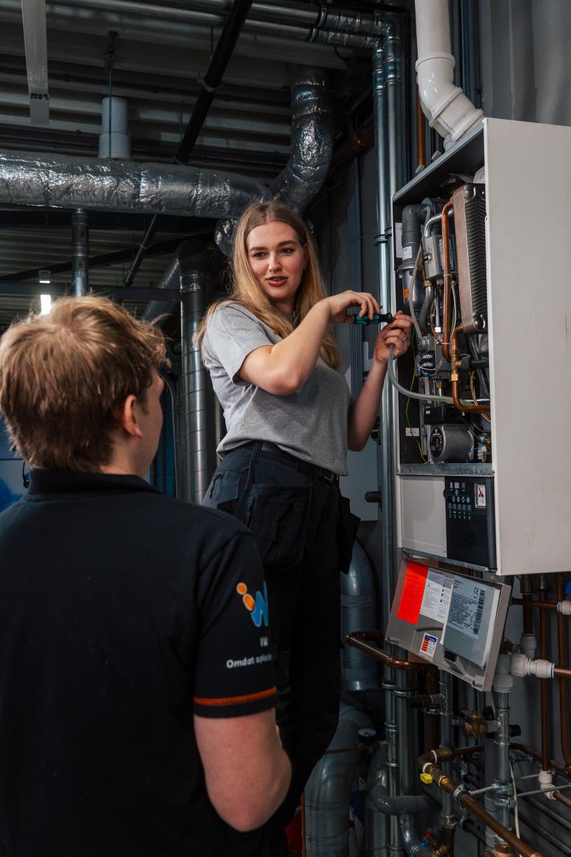 IW Opleiding Examentraining vakmanschap CO – module service & onderhoud–(1e) monteur